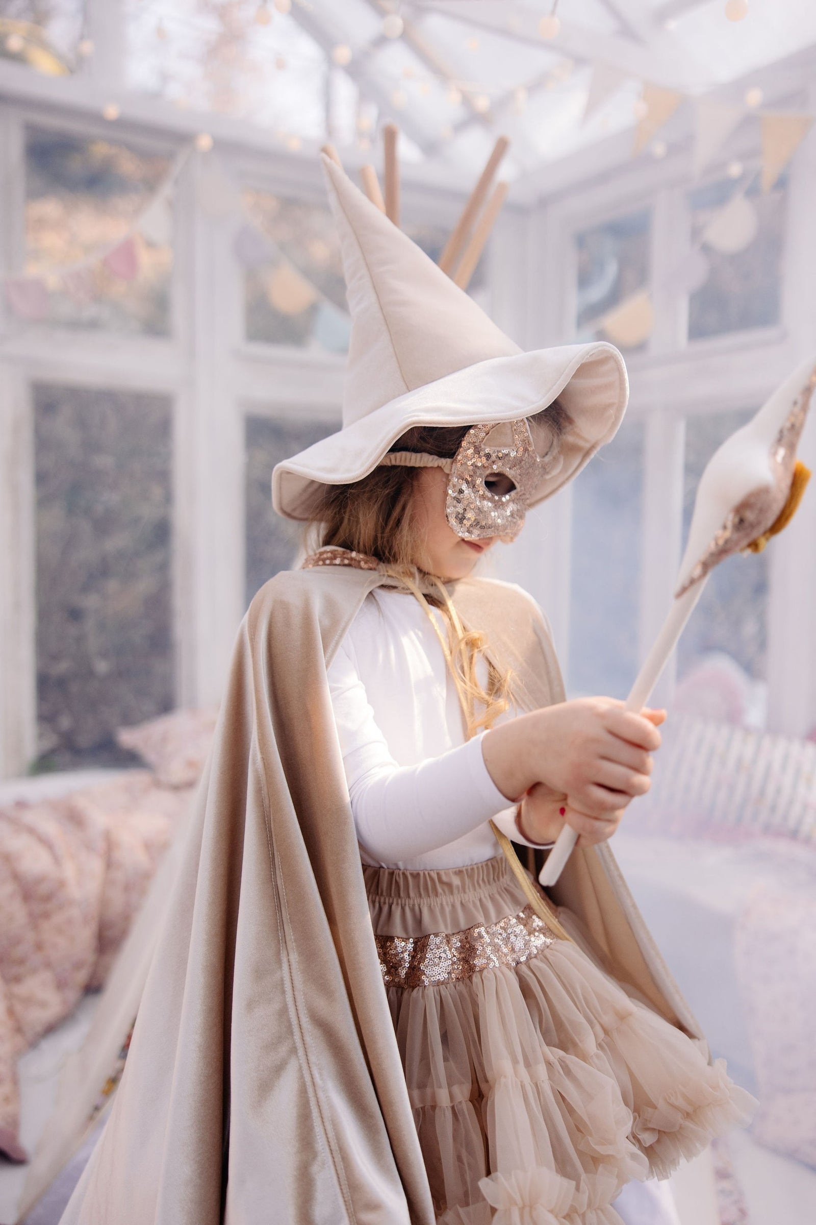 Katzenmaske mit Pailletten – Roségold – Produktansicht 3