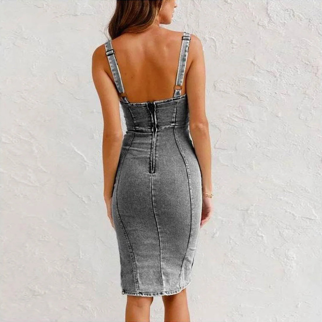Damen Jeanskleid mit Trägern & Seitenschlitz – Detailansicht 4