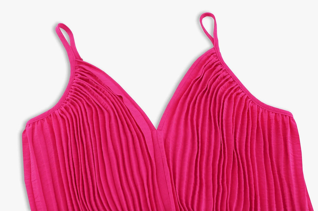Damen Plissee-Jumpsuit mit V-Ausschnitt – Detailansicht 5