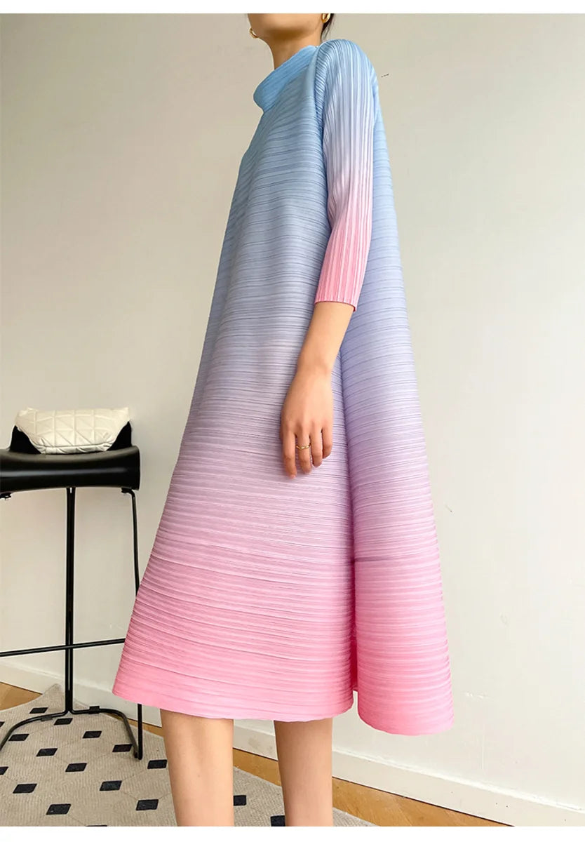 Damen Plissee-Kleid mit Gürtel – Detailansicht 5