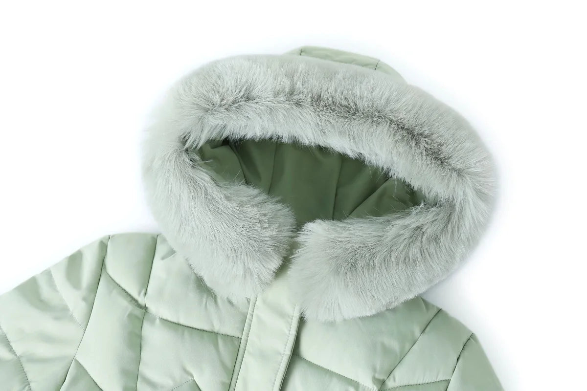 Damen langer Wintermantel mit Felloptik-Kragen – Produktansicht 4