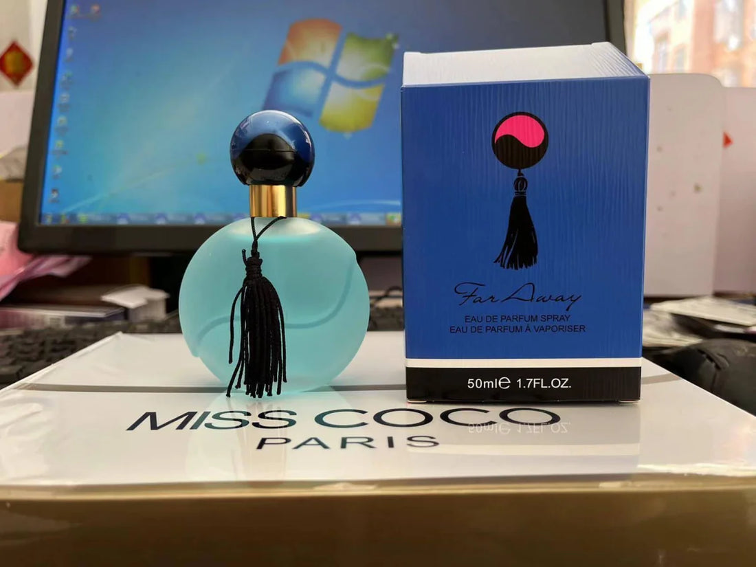 Far Aoay Damenparfum – floral-fruchtiger Duft – Detailansicht 4