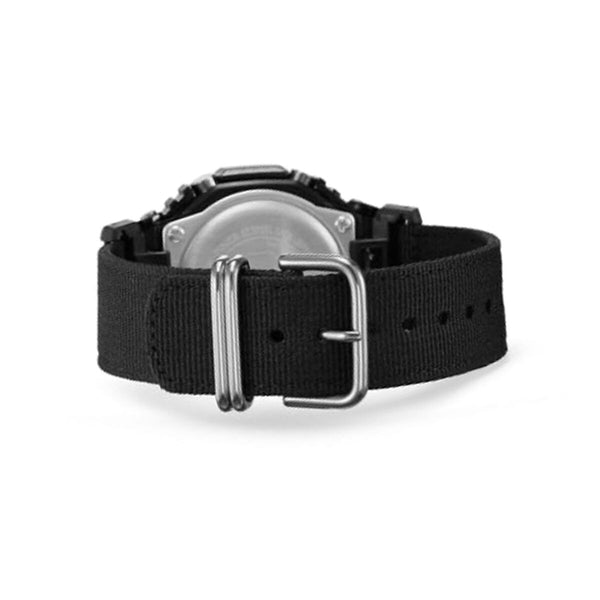 Schwarze Herrenuhr Casio mit Nylonarmband im topmodischem Design und erstklassigem Zustand