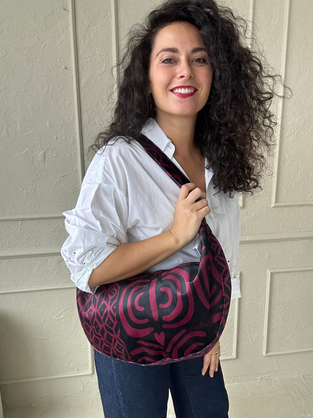 Hobo-Handtasche – Burgundy Muster – Detailansicht 2