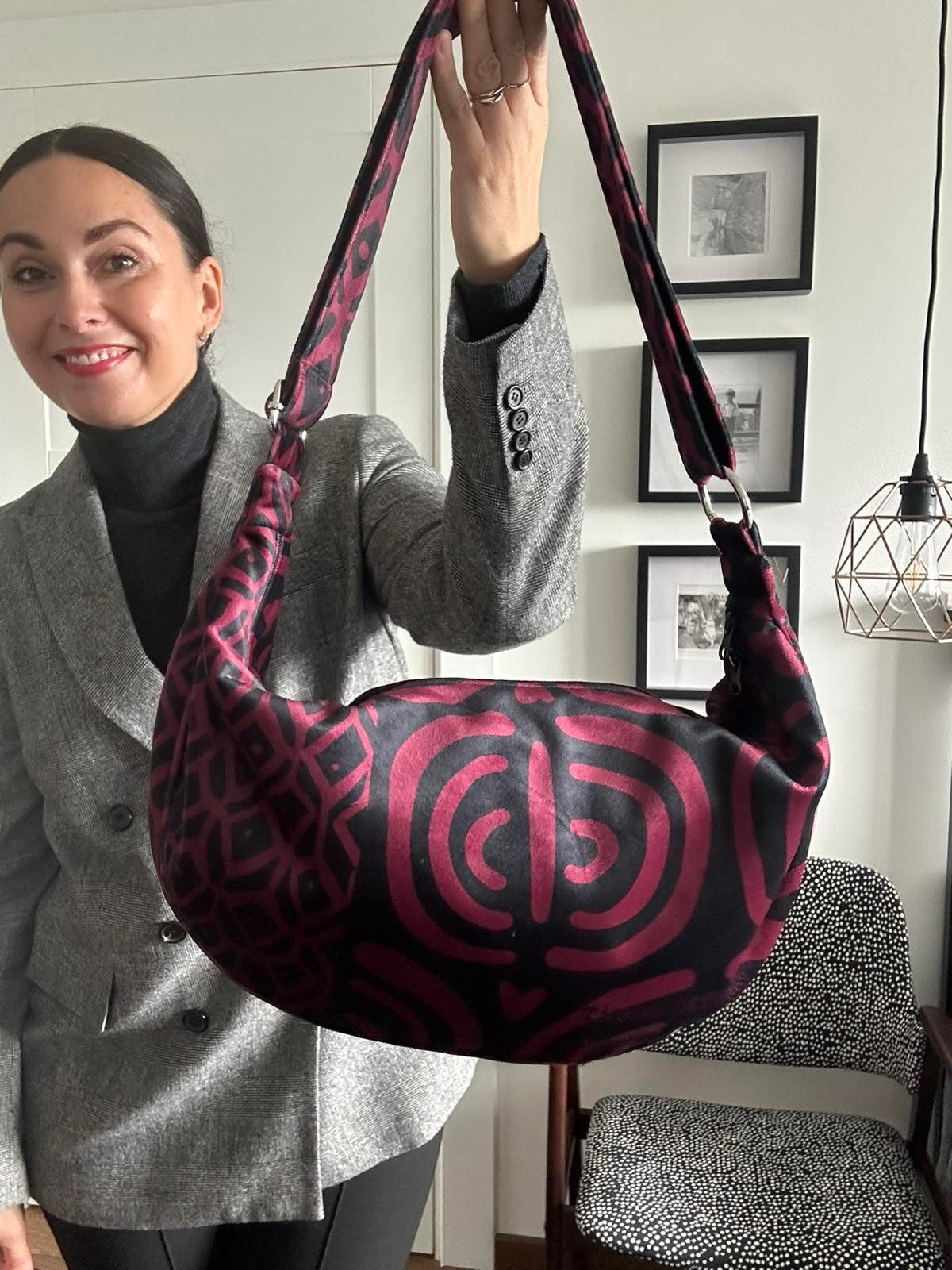Hobo-Handtasche – Burgundy Muster – Produktansicht 3