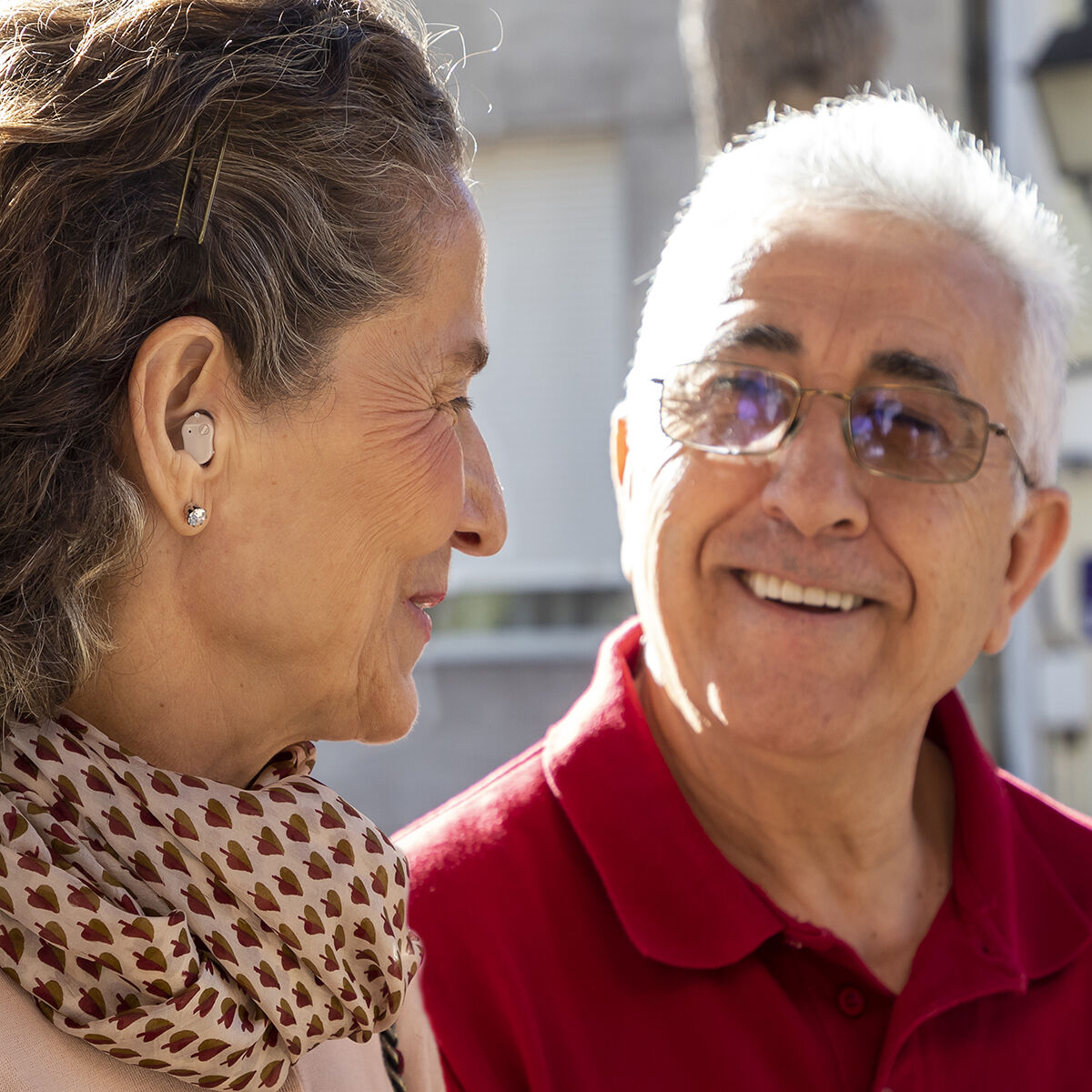 Hearzy Im-Ohr Hörverstärker mit Zubehör - 2 Stück - Neuheiten