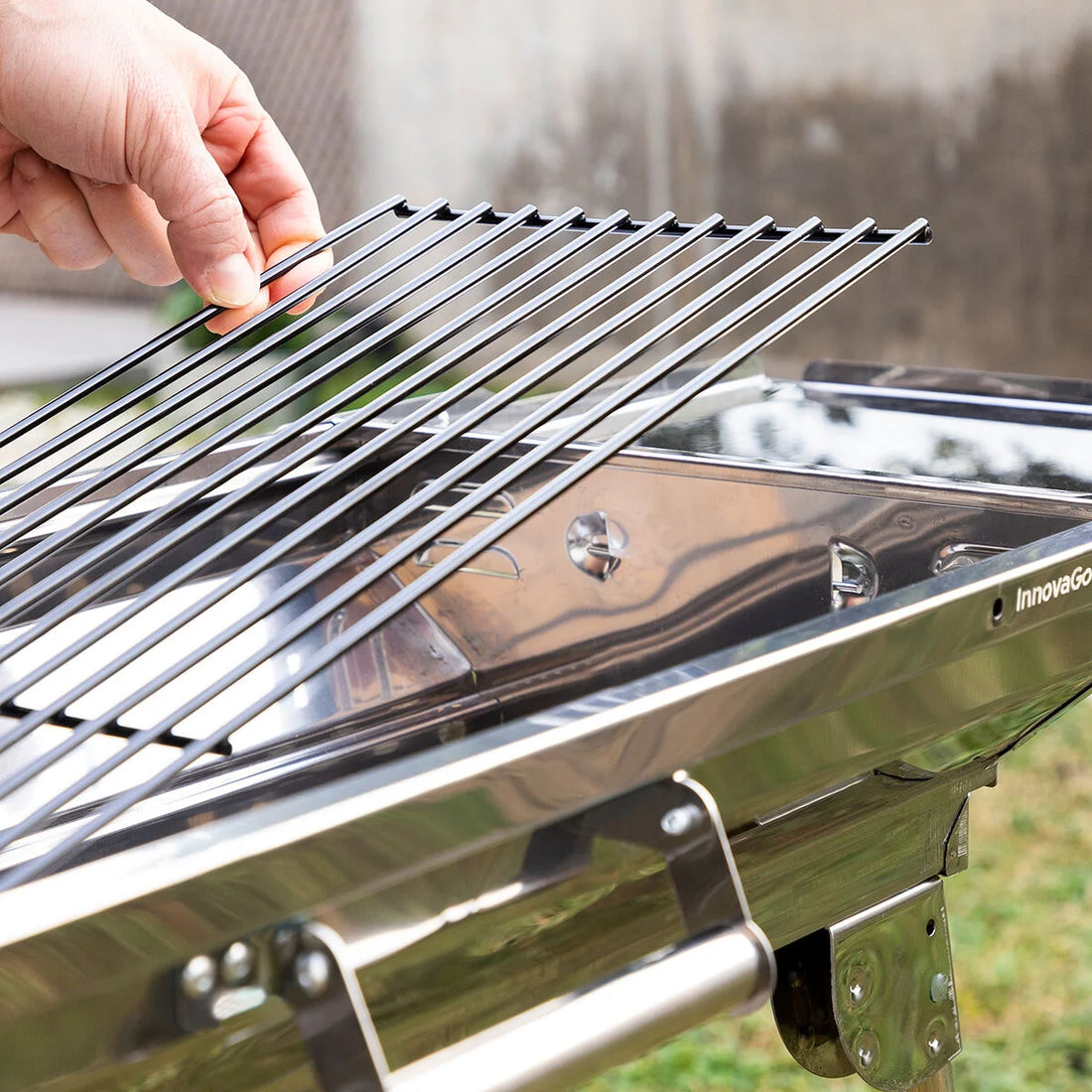 Zusammenklappbarer Holzkohlegrill aus Edelstahl ExelQ – Detailansicht 5