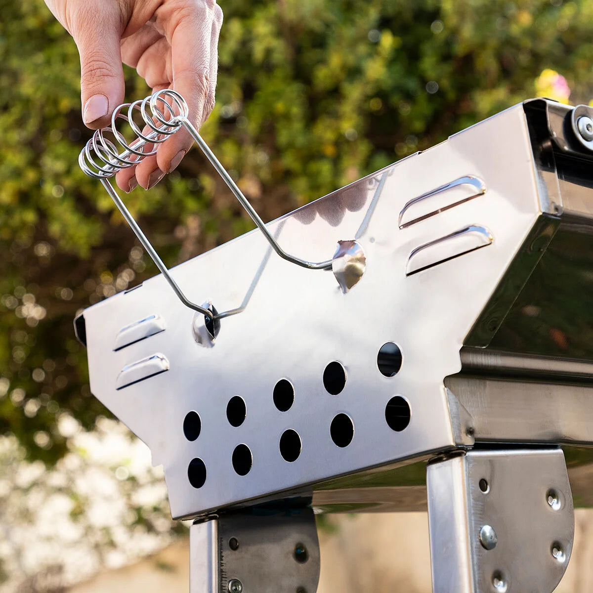 InnovaGoods Holzkohlegrill ExelQ – tragbar und klappbar