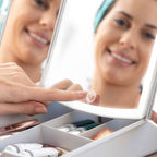 InnovaGoods Klappbarer LED-Spiegel mit Make-up-Organizer