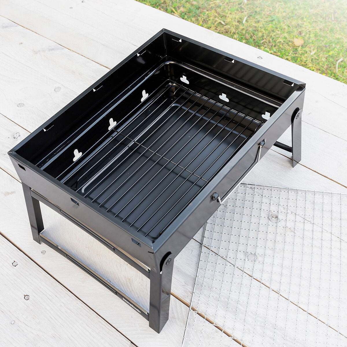 InnovaGoods Klappbarer tragbarer Grill für Holzkohle