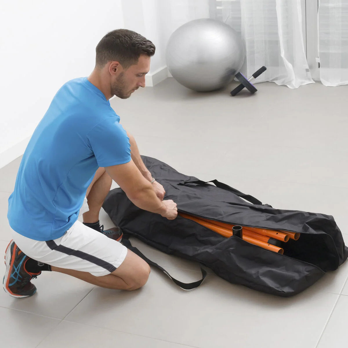 Klimmzug- und Fitnessstation mit Übungsanleitungen – Produktansicht 3