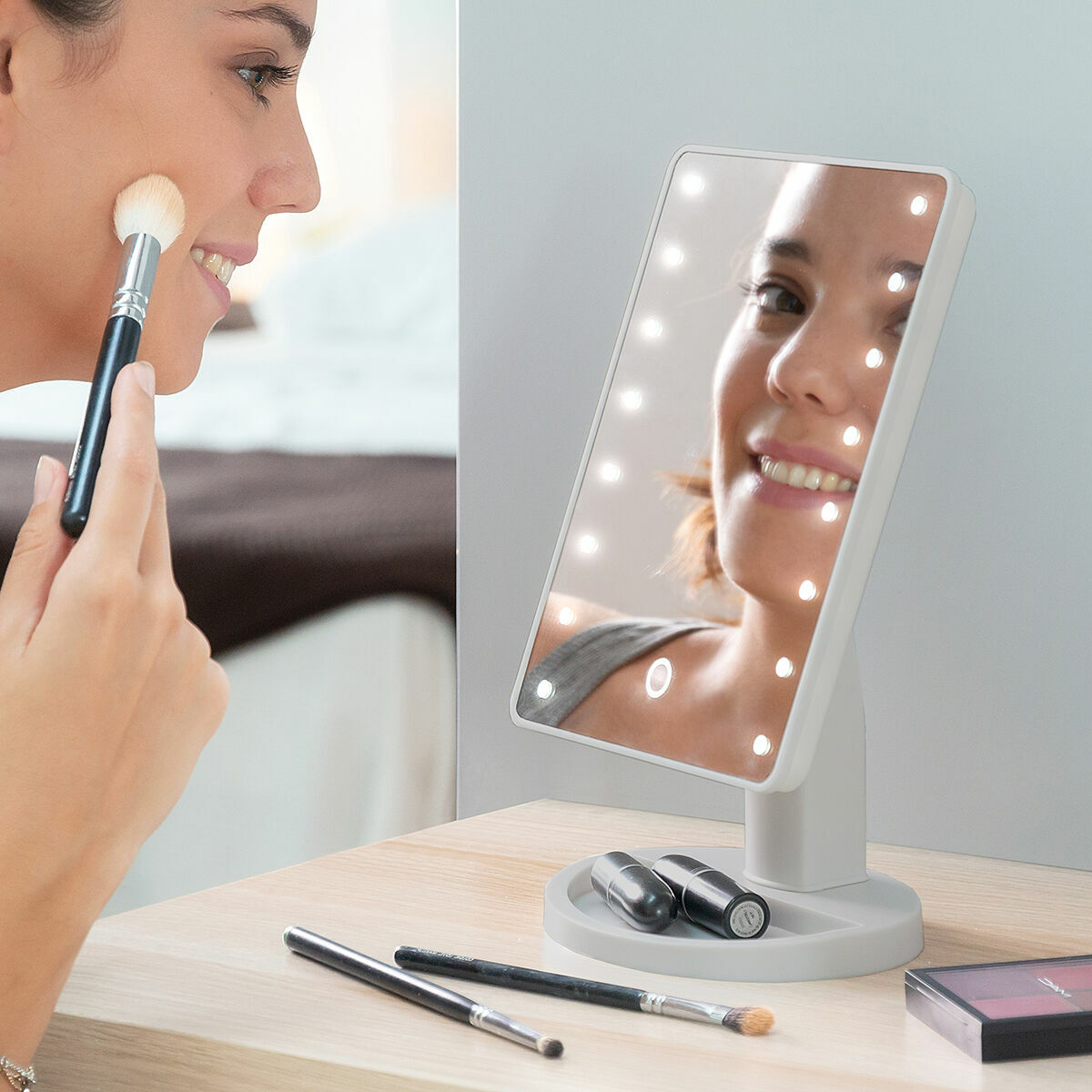 InnovaGoods LED Tischspiegel – Modernes Design Mit Licht