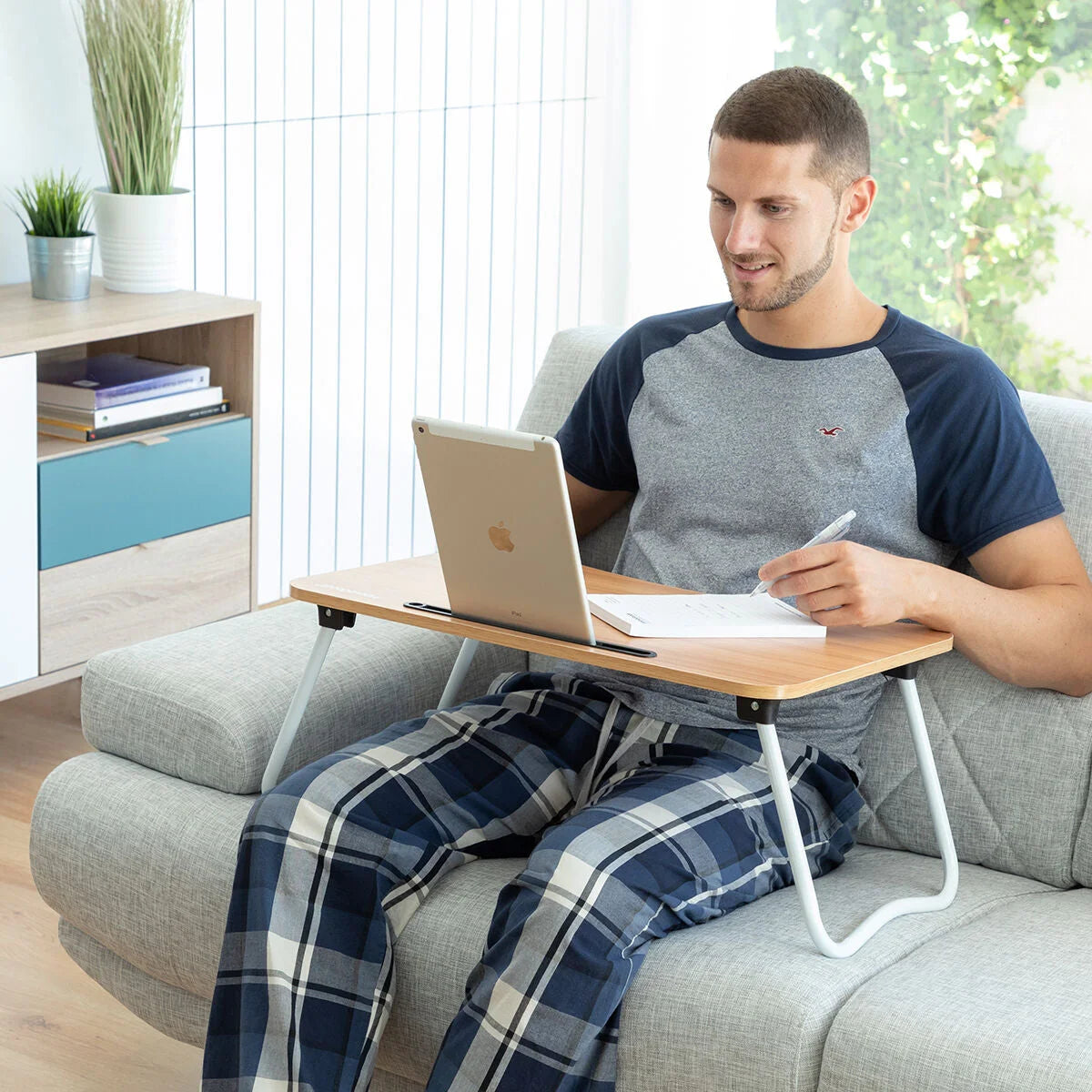 Klapptisch Muvisk für Bett und Sofa – ausgewählte Produktansicht