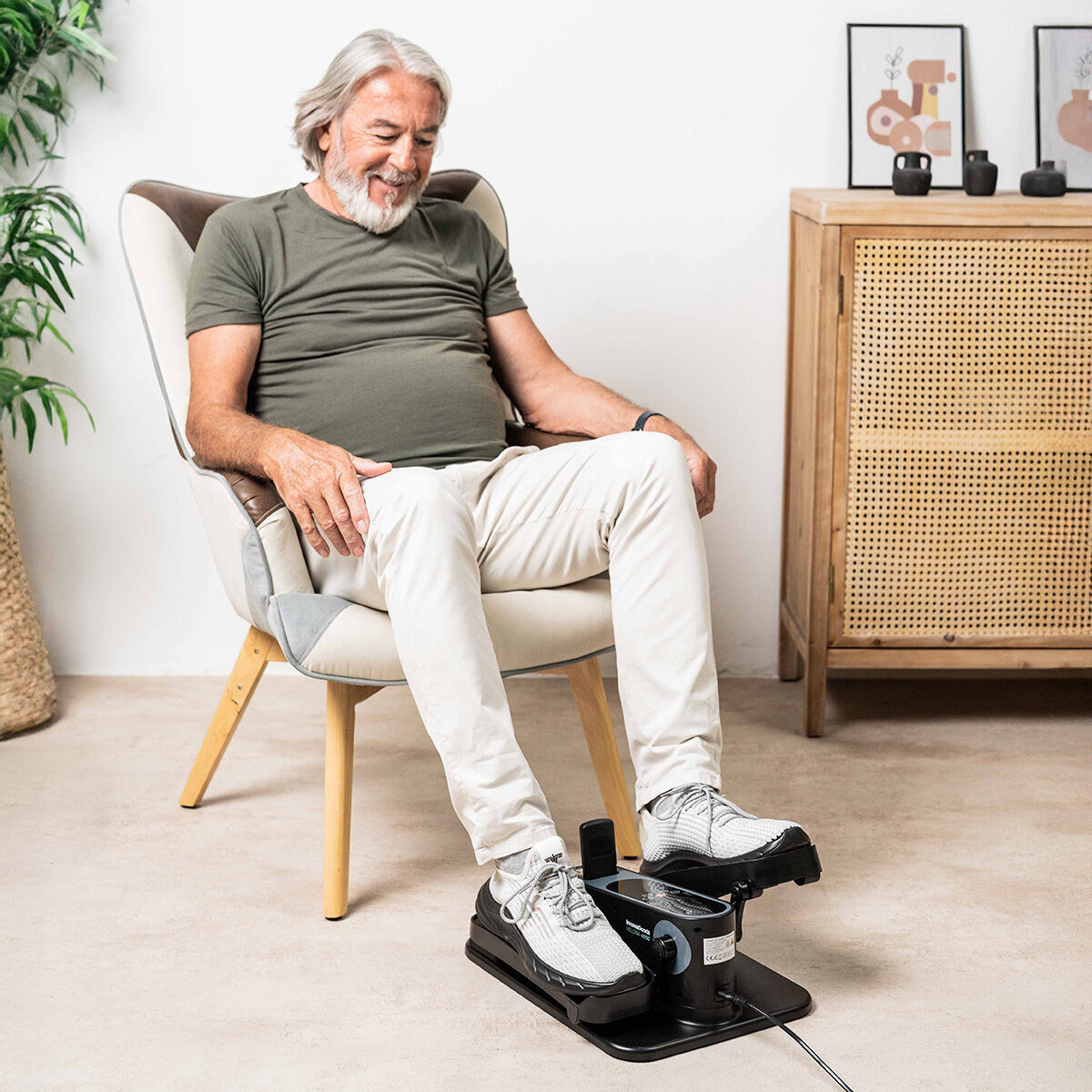 InnovaGoods Mini Elektrischer Ellipsentrainer