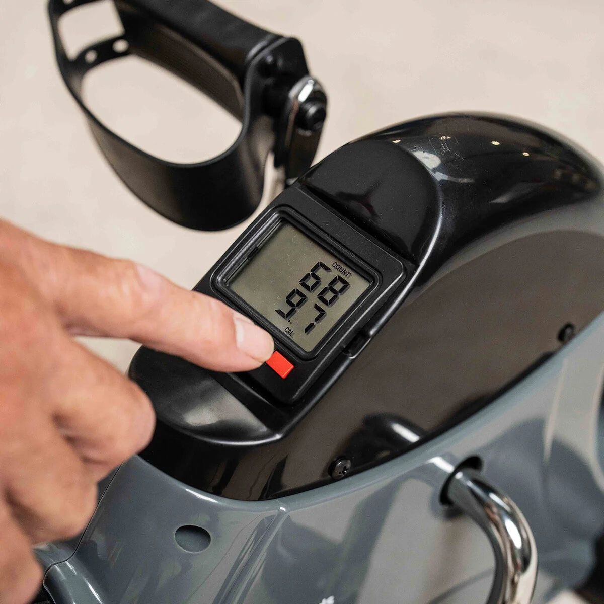 Velora 2100 Pedaltrainer für Arme und Beine – Produktansicht 3
