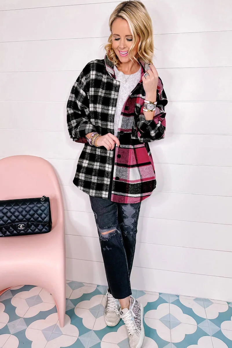 Karierte Oversize-Hemdjacke in Schwarz – Detailansicht 4