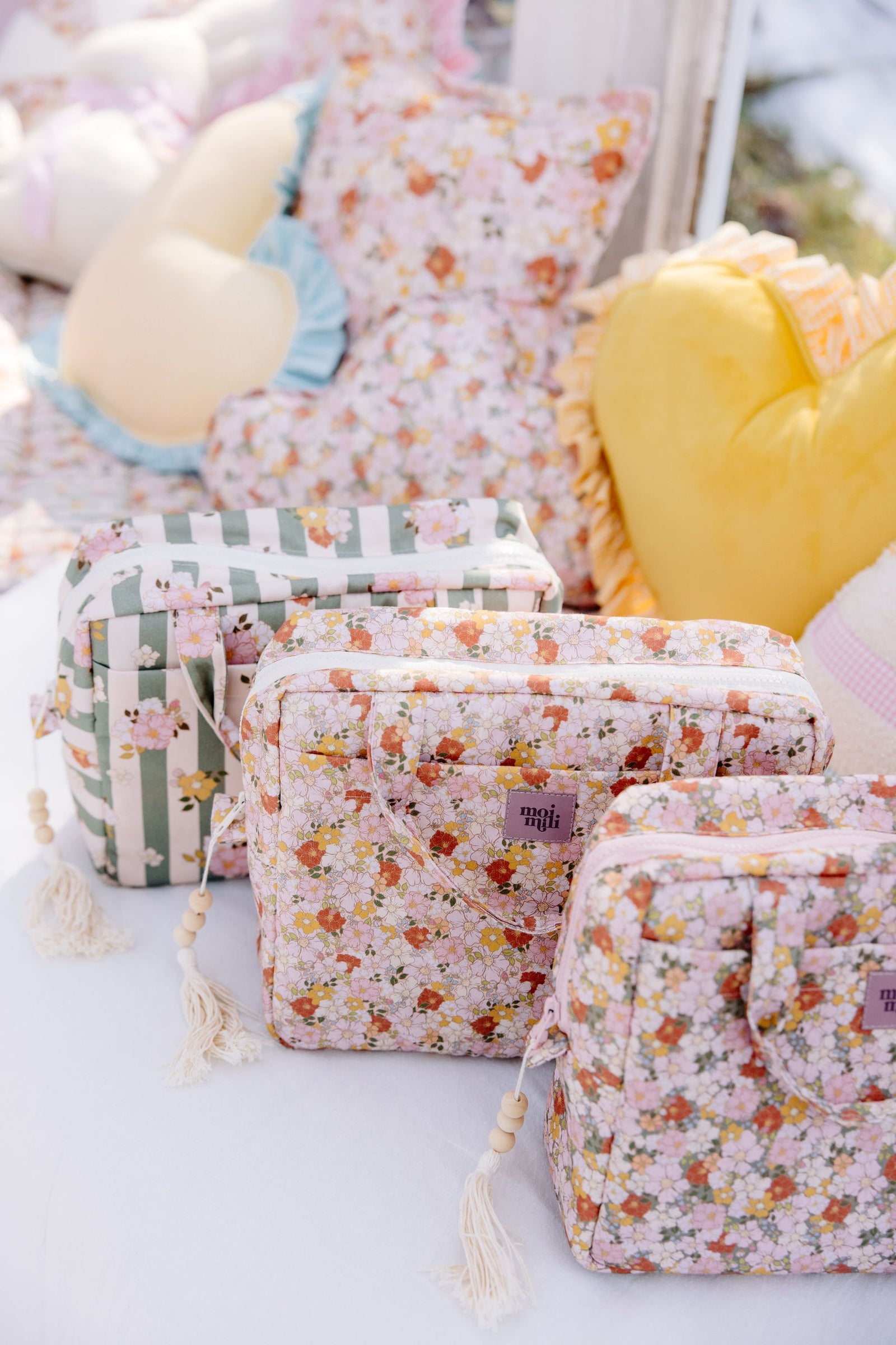 Große Kosmetiktasche – Spring Garden – Produktansicht 4