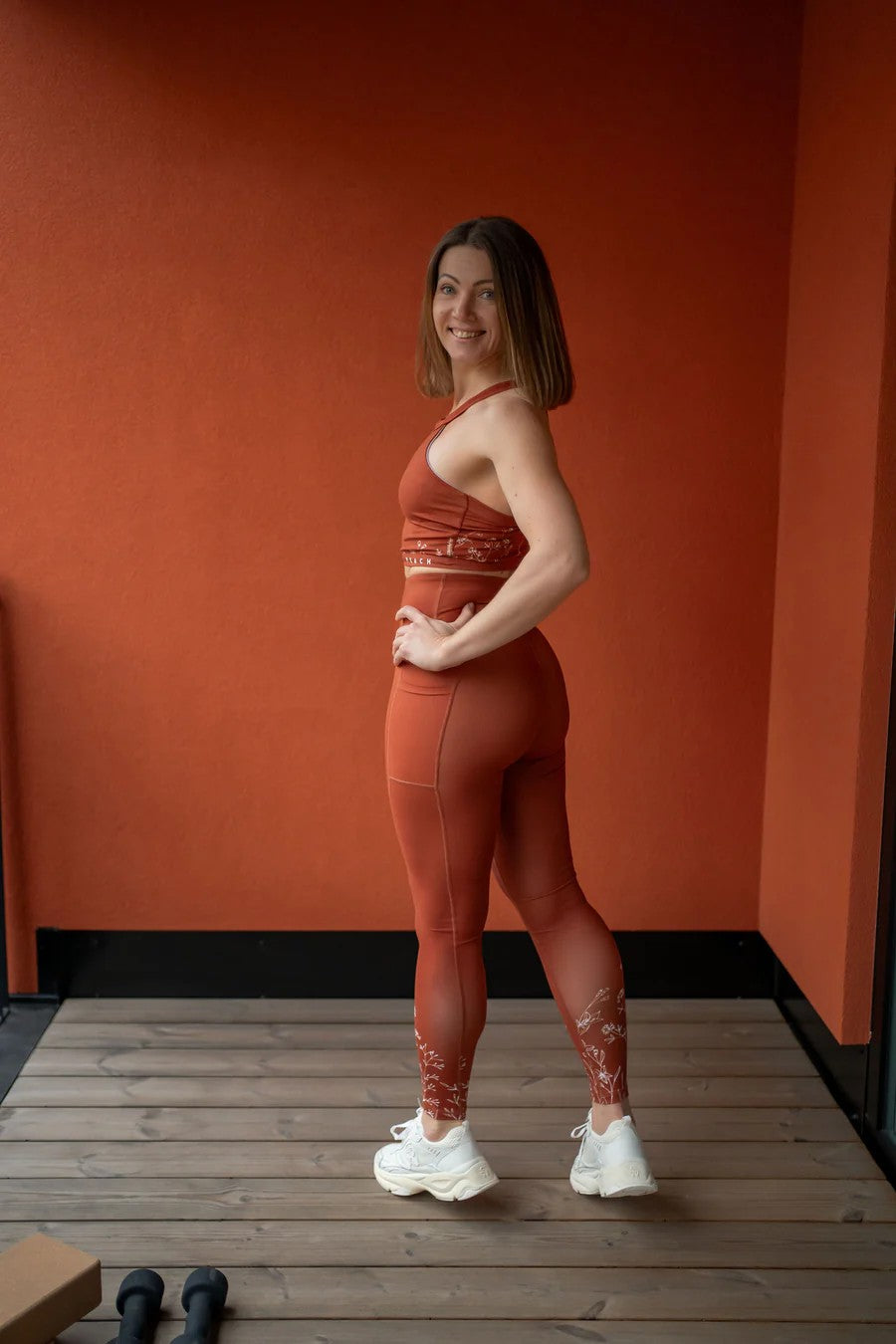 Leggings „Wildflowers“ – Braun – Detailansicht 3