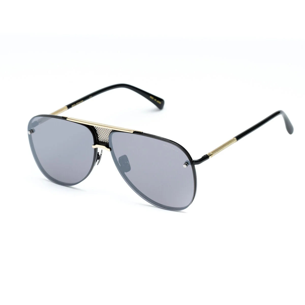 Belstaff BECKINGTONIIN Herrensonnenbrille in Schwarz aus schräger Ansicht