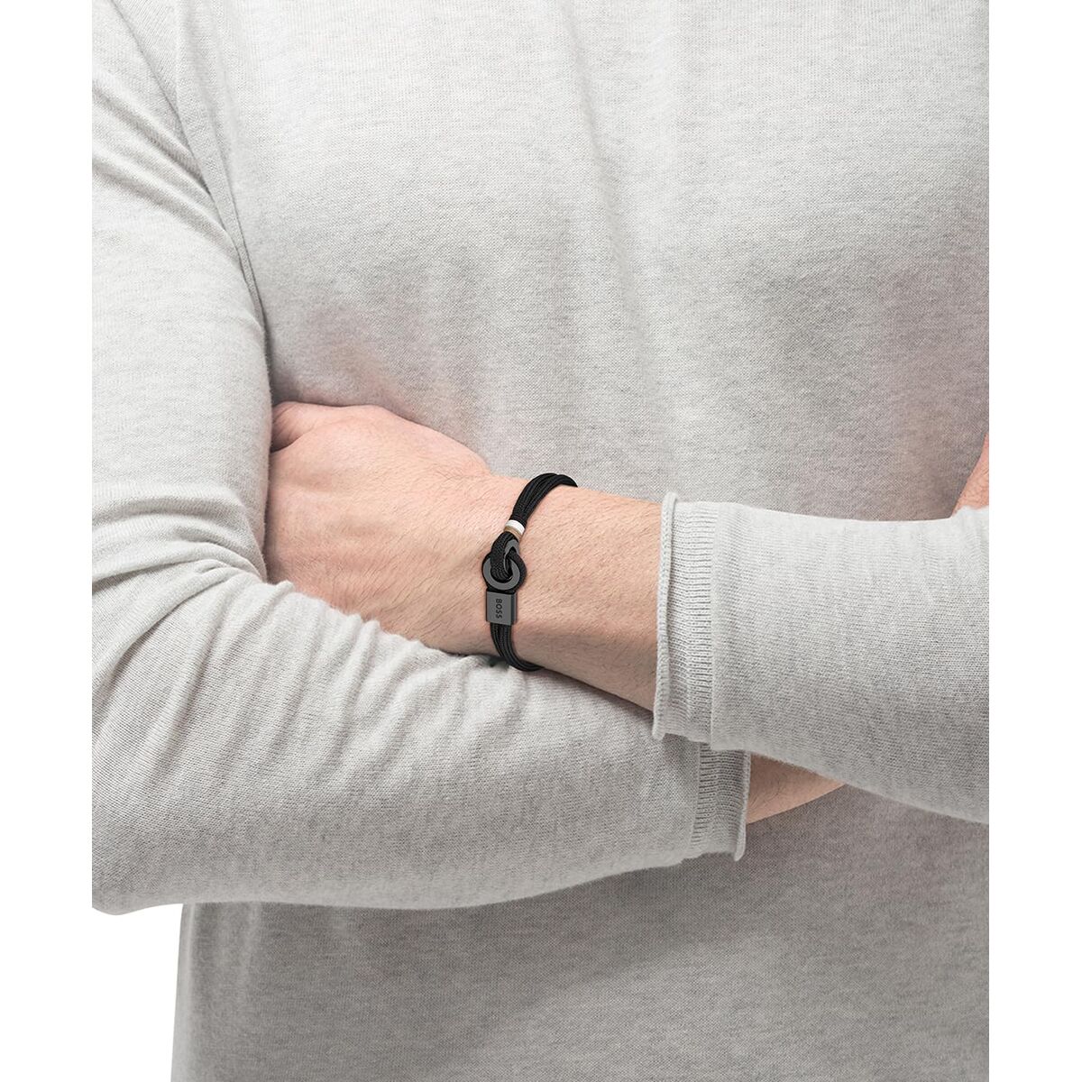Hugo Boss Herrenarmreif – Schwarzes Nylon Elegant und Bequem