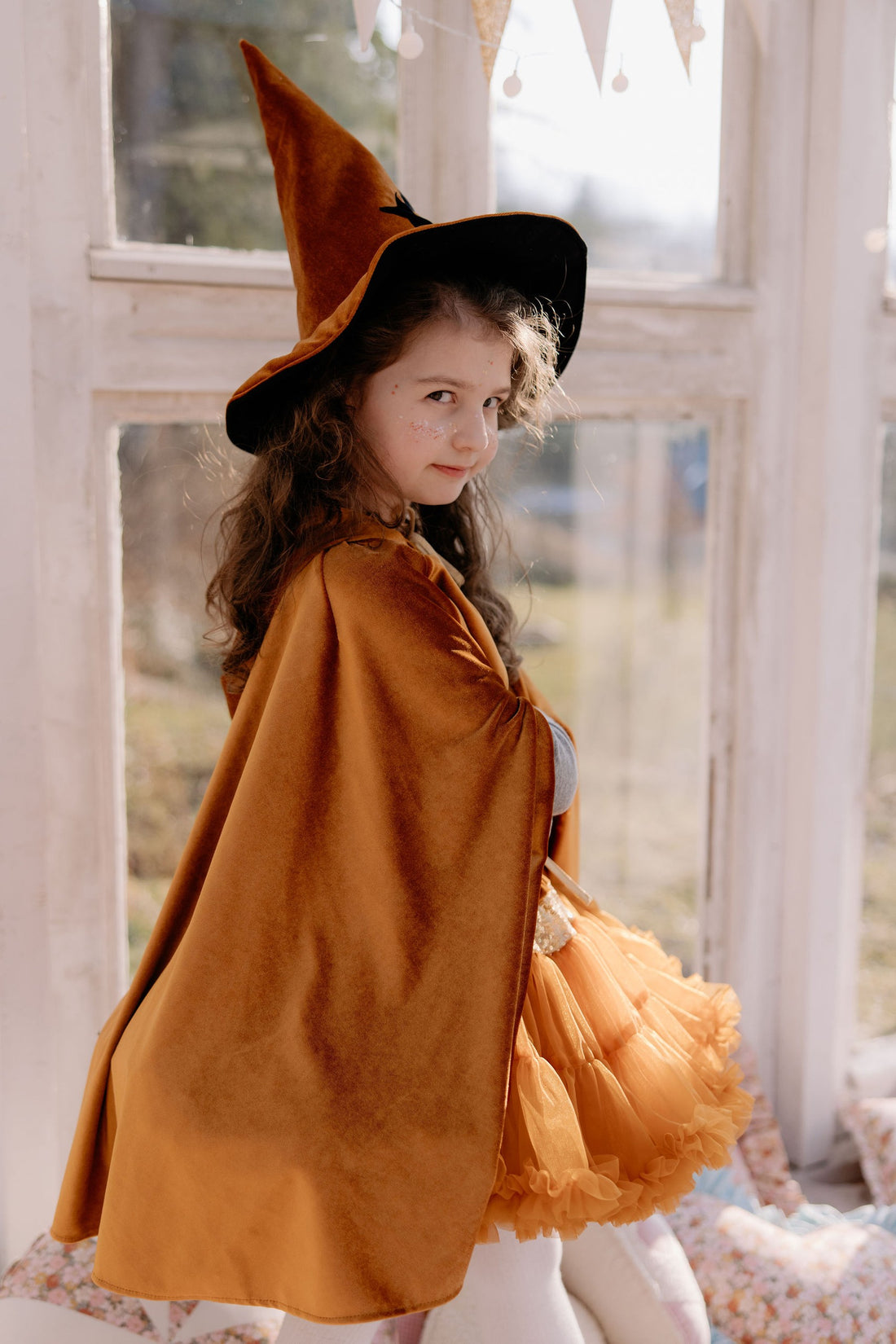 Kinder-Kostümumhang – Golden Riding Hood, Gold – Detailansicht 5