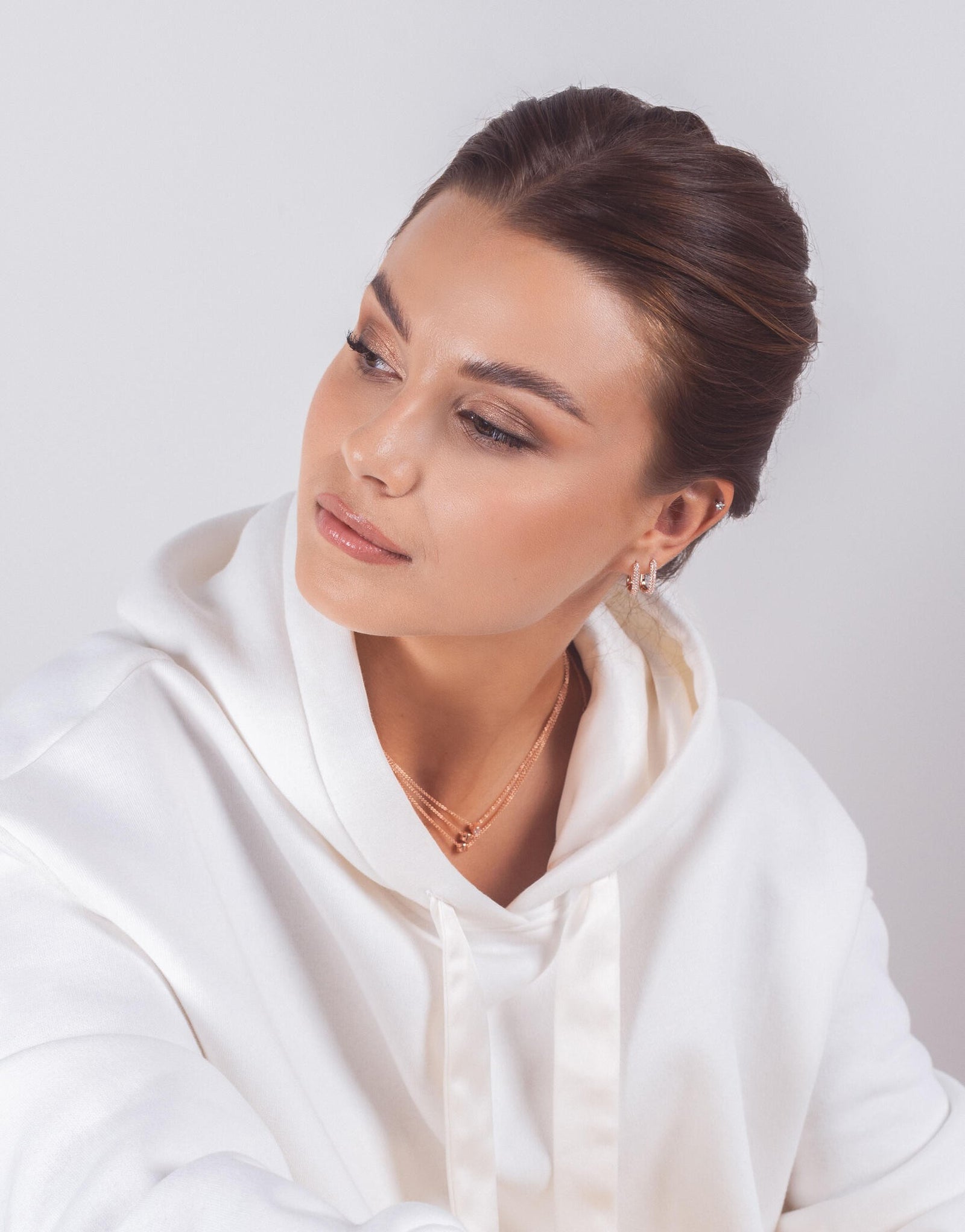 Metropolitan Glow White ZC L Ohrringe – Produktansicht 3