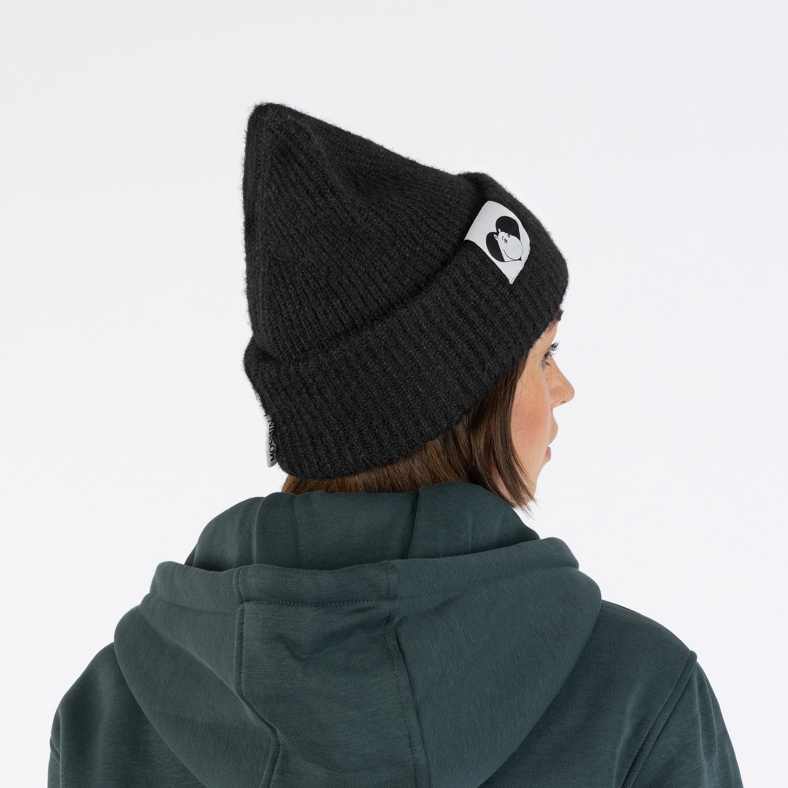 Grobstrick – Beanie Moomintroll Fluffy – Schwarz – Produktansicht 2