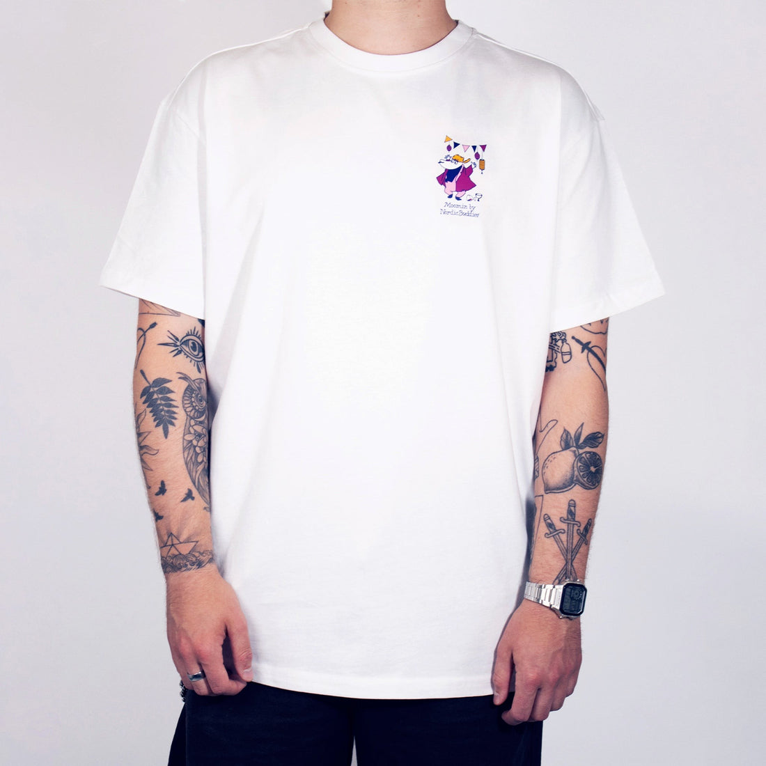 Schweres Unisex-T-Shirt Moomin Party – Weiß – Detailansicht 2