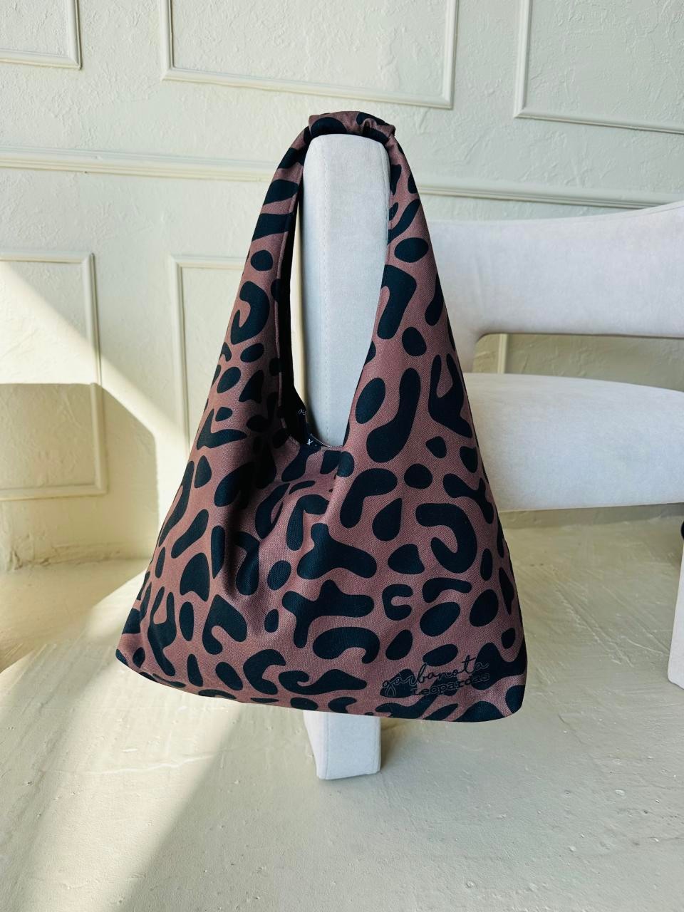 Moon Handtasche – Classic Leopard – Produktansicht 2