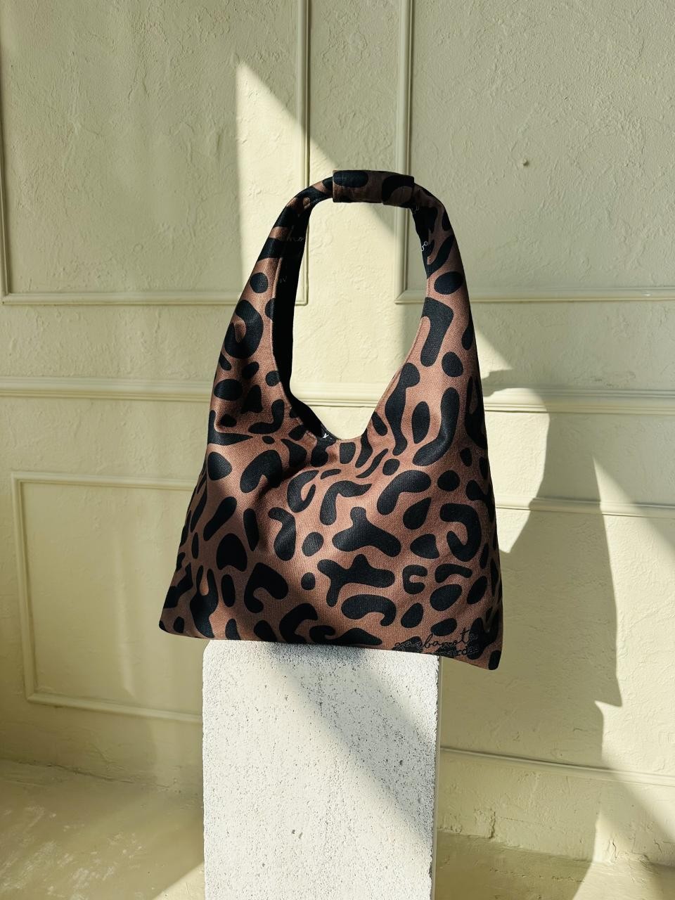 Moon Handtasche – Classic Leopard