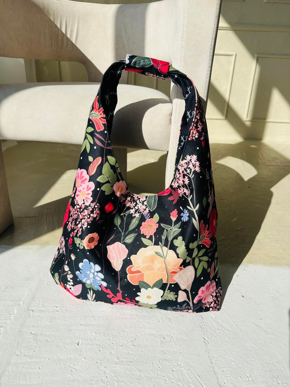Moon Handtasche – Curly Summer Night – Detailansicht 5