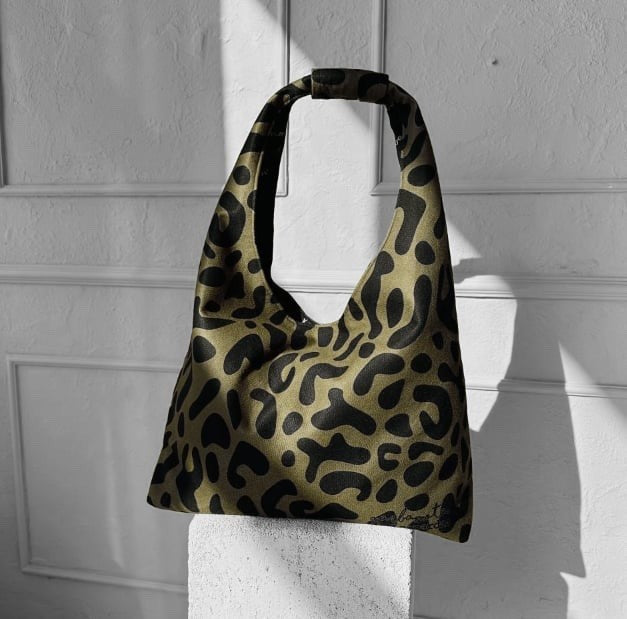 Moon Handtasche Heart – Khaki Leopard