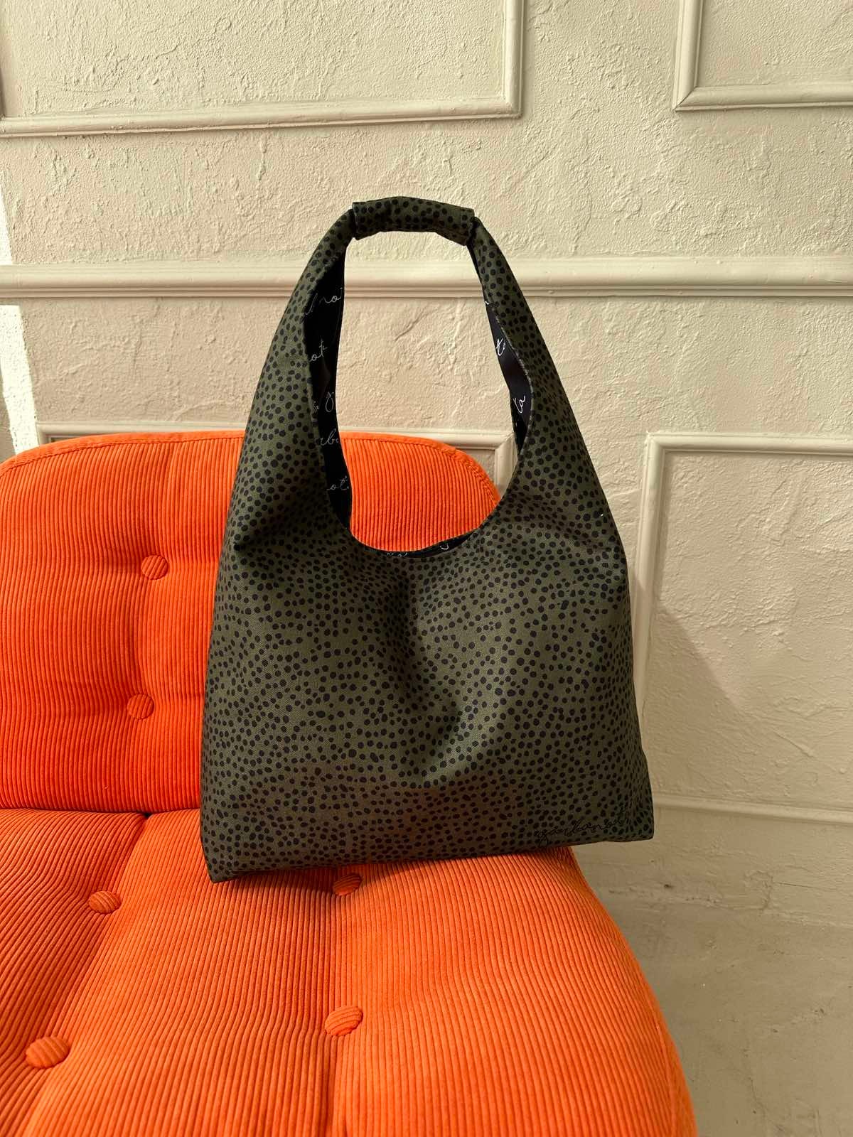 Moon Handtasche Heart – Khaki Punkte – Produktansicht 2