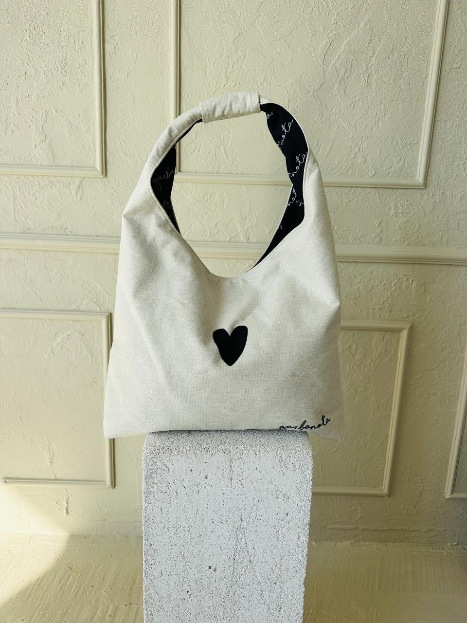 Moon Handtasche Heart – Weiß – Detailansicht 5