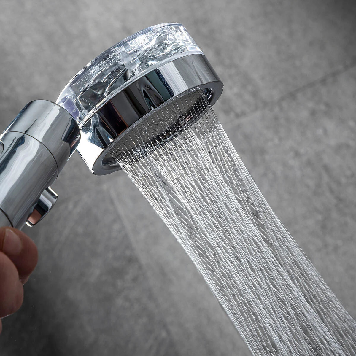 Öko-Dusche mit Druckpropeller und Reinigungsfilter Heliwer – Produktansicht 2