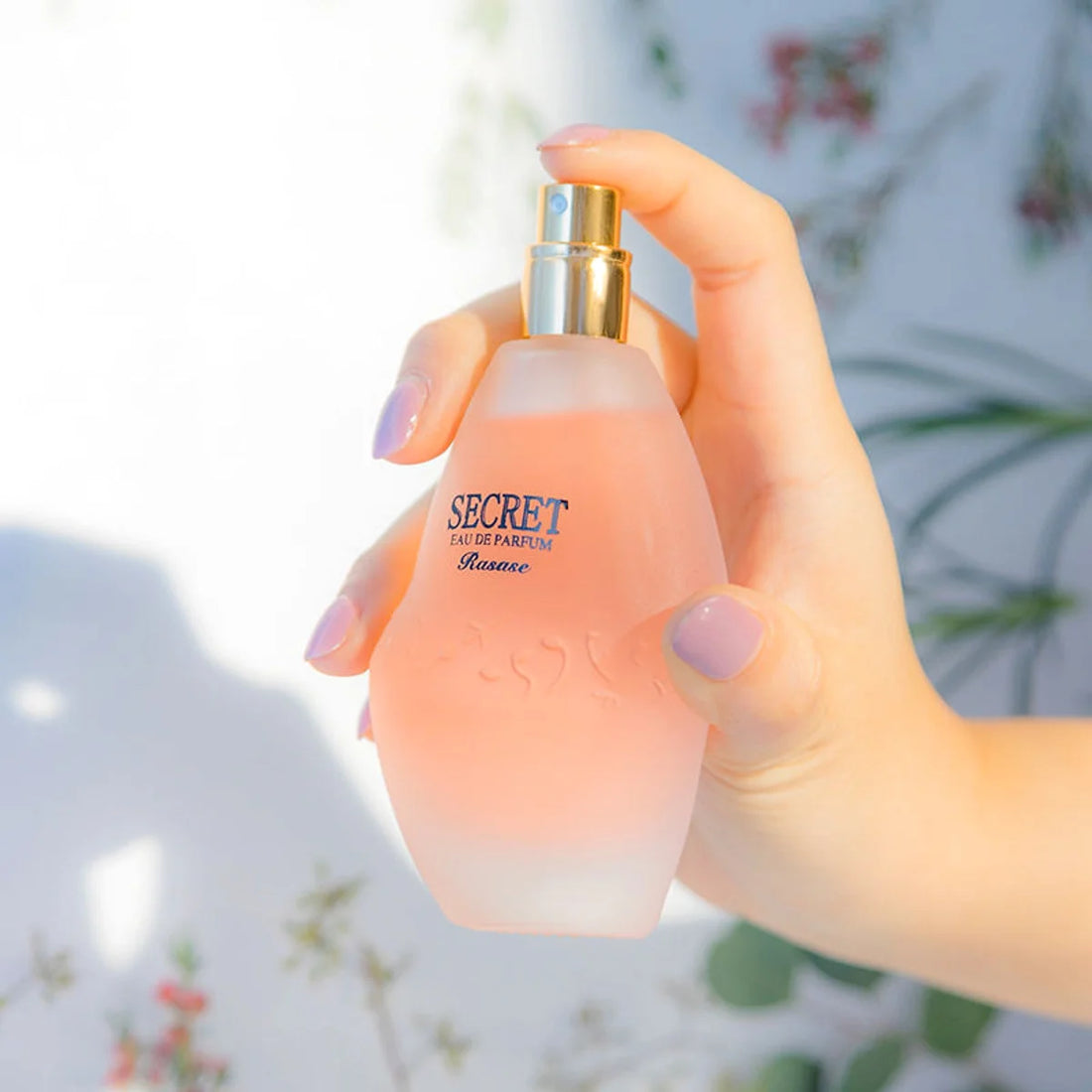 Small Secret Damenparfum – kompaktes Format – Detailansicht 5
