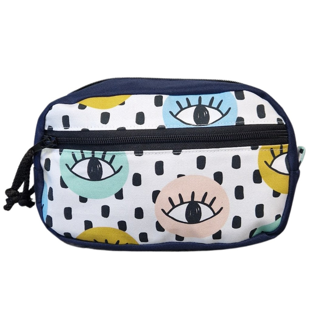 Geräumige wasserabweisende Bauchtasche – All Seeing Eyes – Detailansicht 1