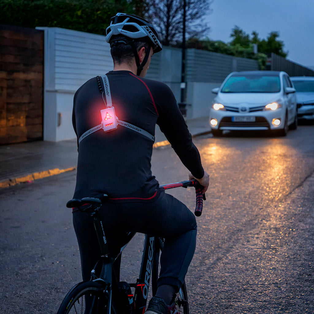 Sportgurt mit LED-Leuchten von InnovaGoods für Sicherheit