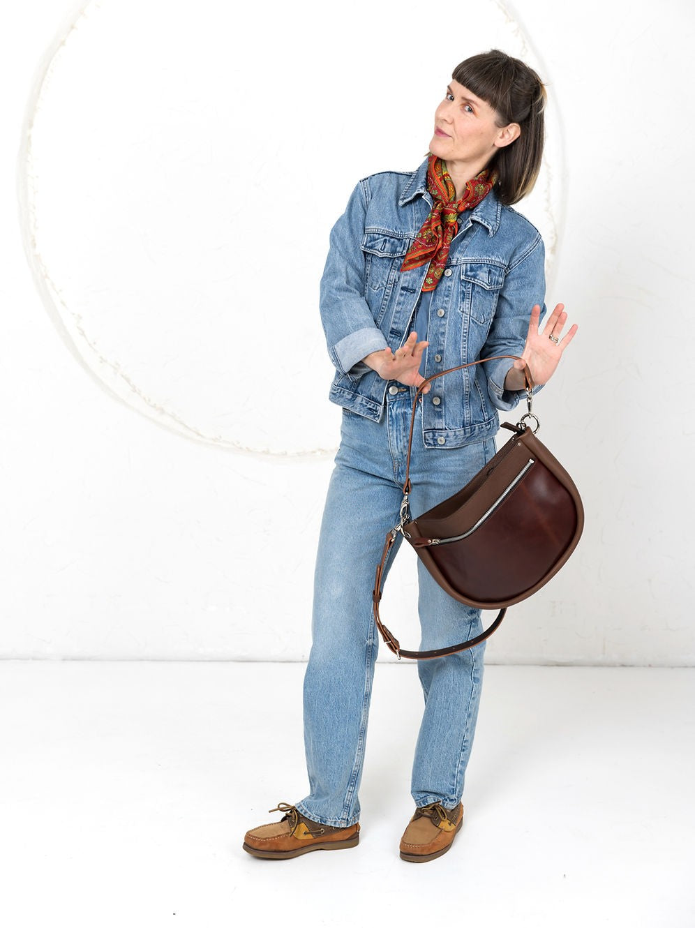 Lederhandtasche STELLA – Braun & Cognac – Detailansicht 4