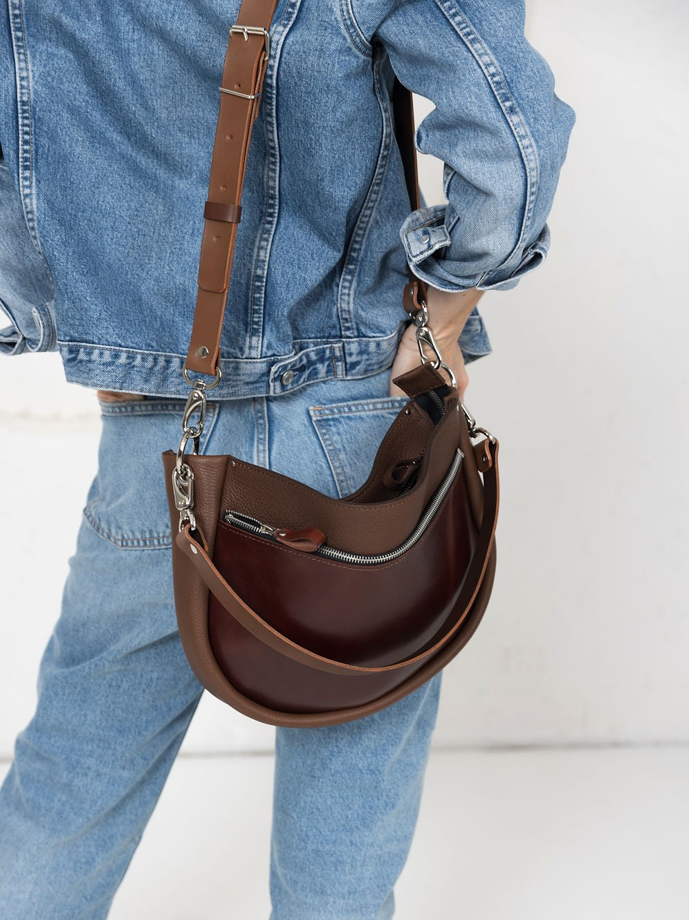 Lederhandtasche STELLA – Braun & Cognac – Detailansicht 1