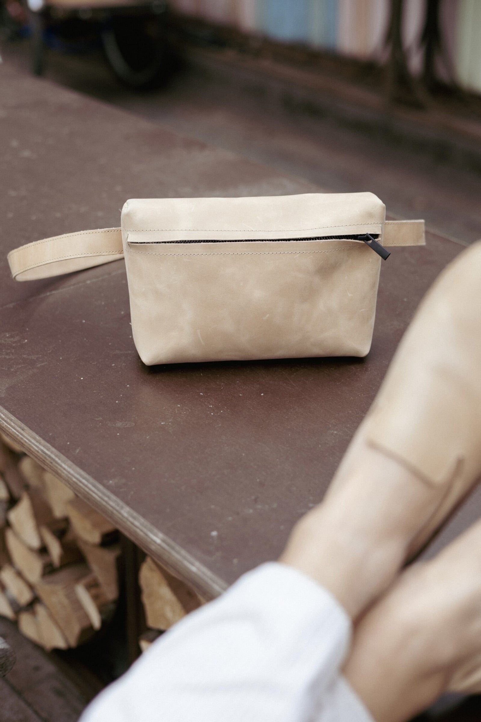 TOKU Handtasche Lisbon – Beige – Produktansicht 2