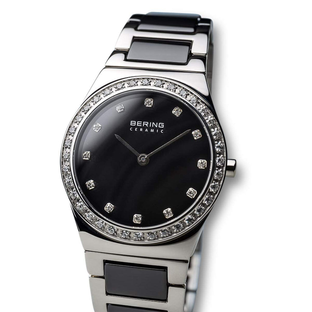 Bering Damenuhr Ø 30 mm – Elegantes Design aus Edelstahl