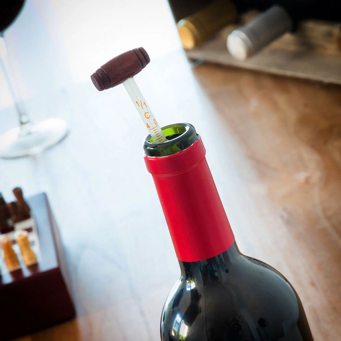 Weinzubehörset mit Schachspiel  37 Stücke – Detailansicht 2